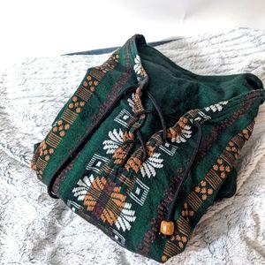 Native indigenous style hand made top large green vintage